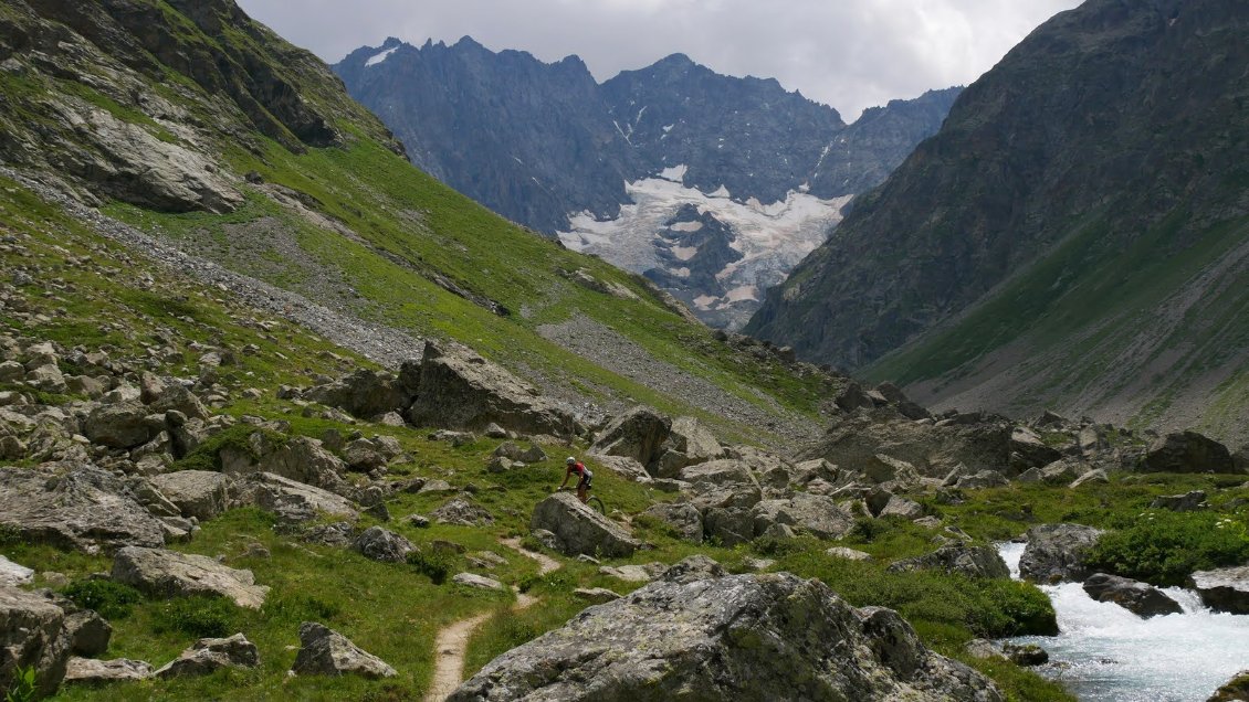 Au Plan de Valfourche
NB : nous sommes dans un parc national, vélo interdit