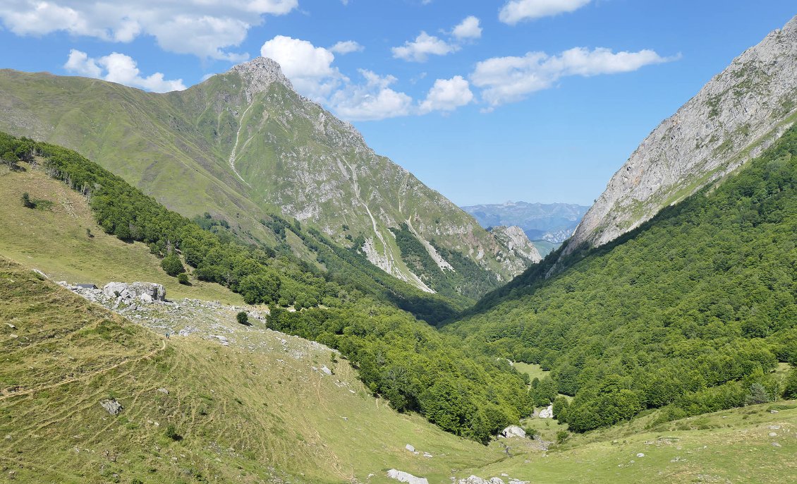 Vallon d'Ansabère, haute vallée de Lescun.