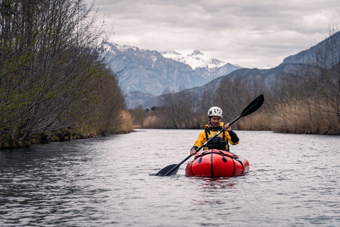 Johanna sur la Durance, en aval du barrage de Serre-Ponçon (section classe I).