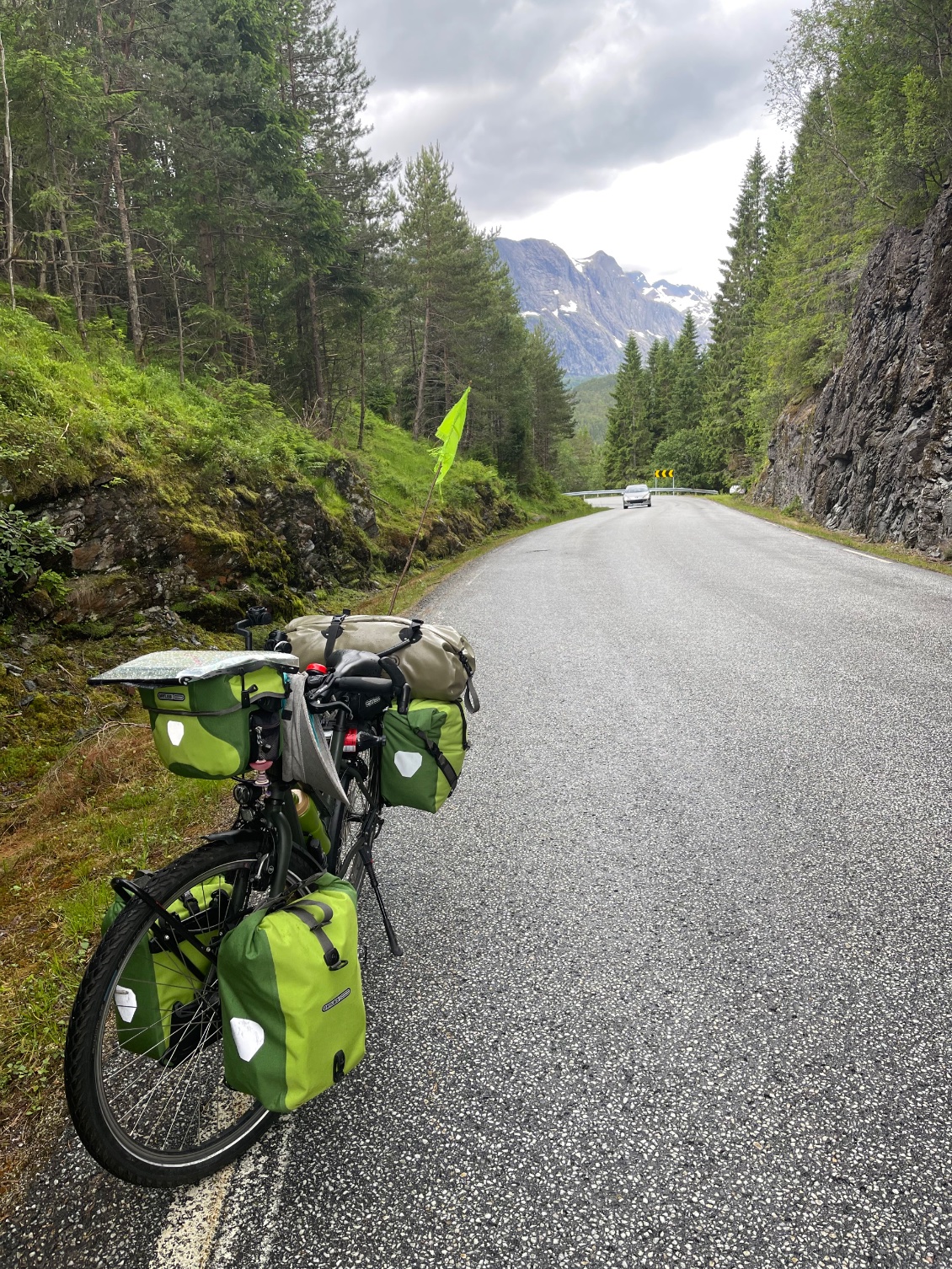 3 km à 7 % en poussant mon vélo.