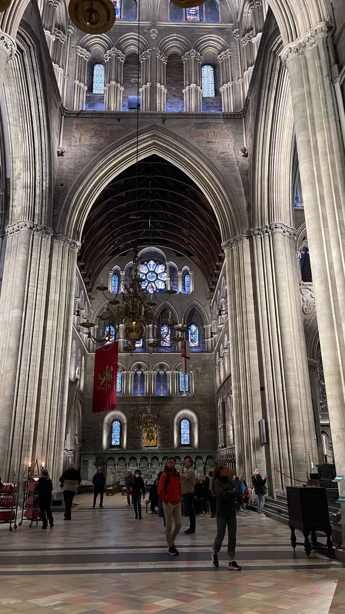 Église dédiée au culte catholique…