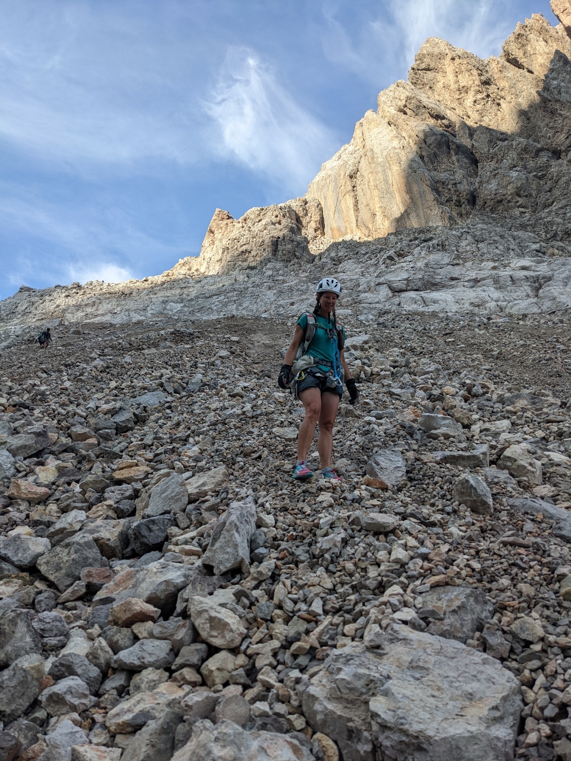 Les moraines raides et instables qui permettent de contourner le glacier.