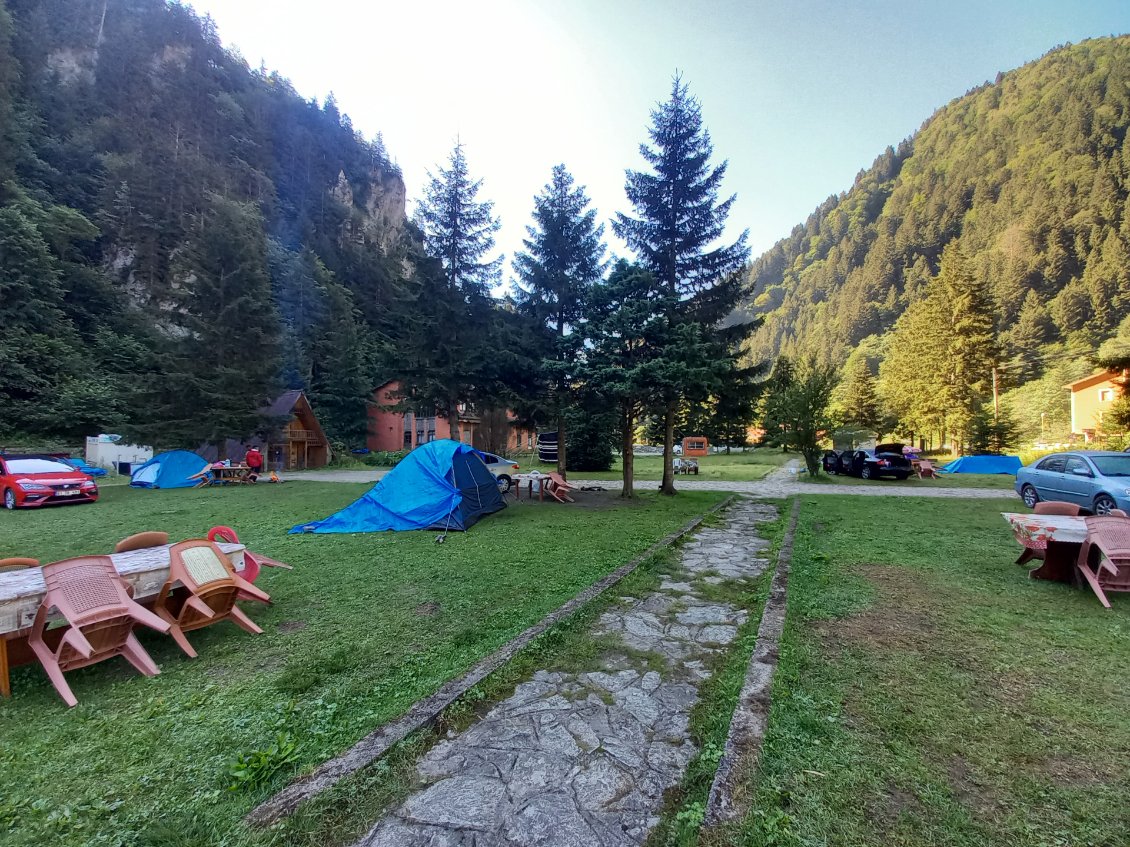 le rudimentaire camping d'Uzungol, mais toujours autant de générosité turque