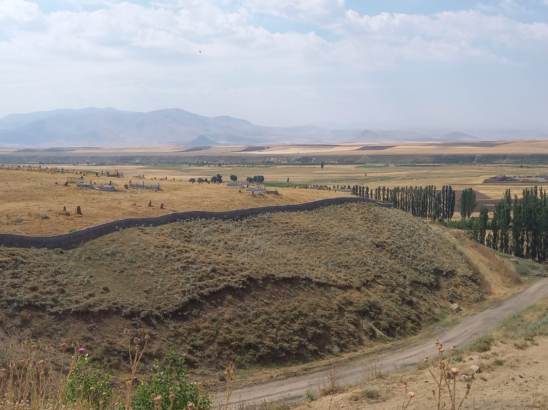 İcı a gauche un cımetıere a la vue ımprenable