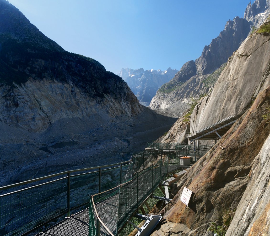 De Chamonix au refuge de la Charpoua par la Mer de Glace