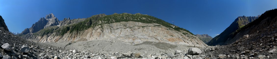 De Chamonix au refuge de la Charpoua par la Mer de Glace