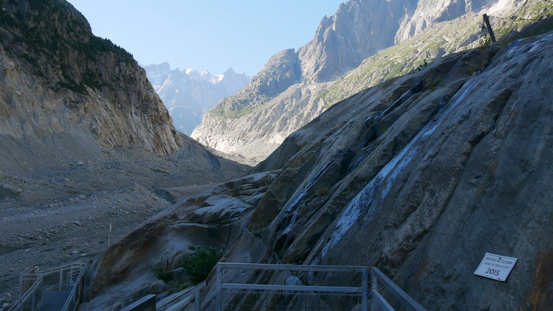 De Chamonix au refuge de la Charpoua par la Mer de Glace