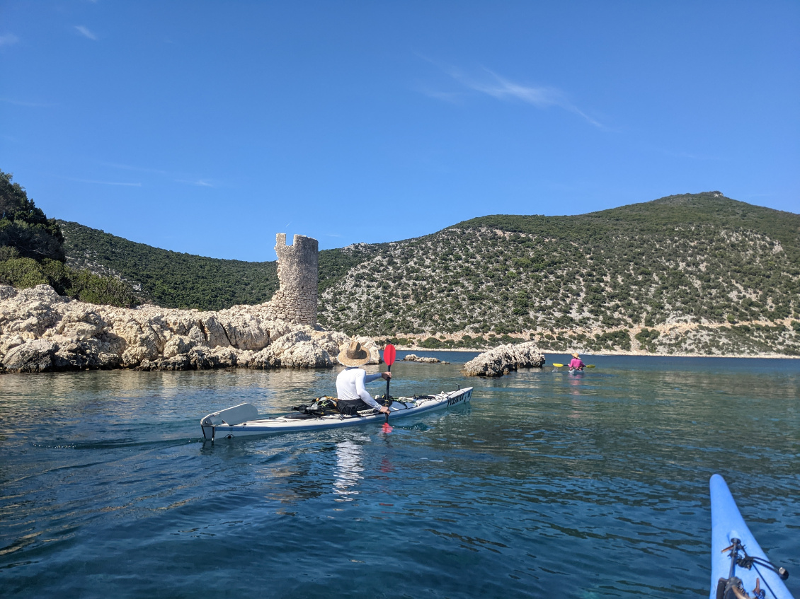 Visite des alentours du bivouac