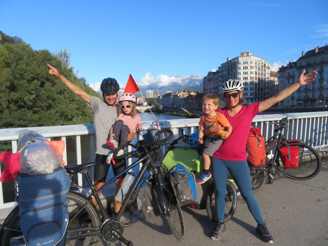 Arrivée à Grenoble le 2 octobre 2022, la boucle est bouclée!