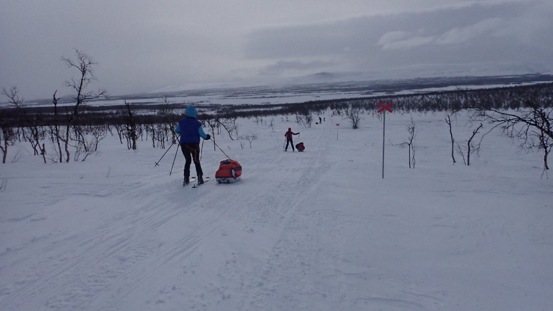 Descente sur le lac Sitojaure.