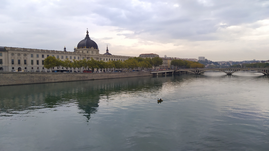 Qui a parlé d'embouteillages à Lyon ?