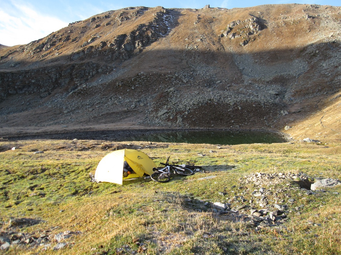 Le matin on se rend compte que le bivouac était joli ;-)