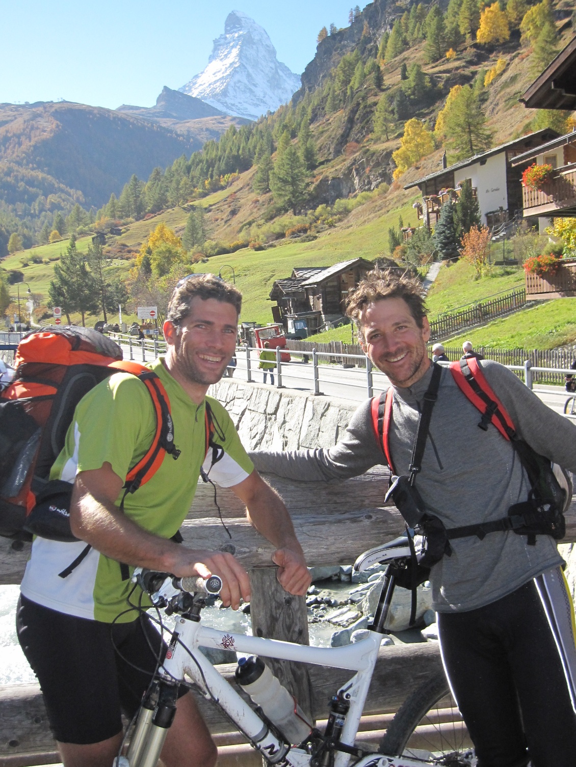 Et voila, bien arrivés à Zermatt, on est bien contents et là on sait pourquoi !!!