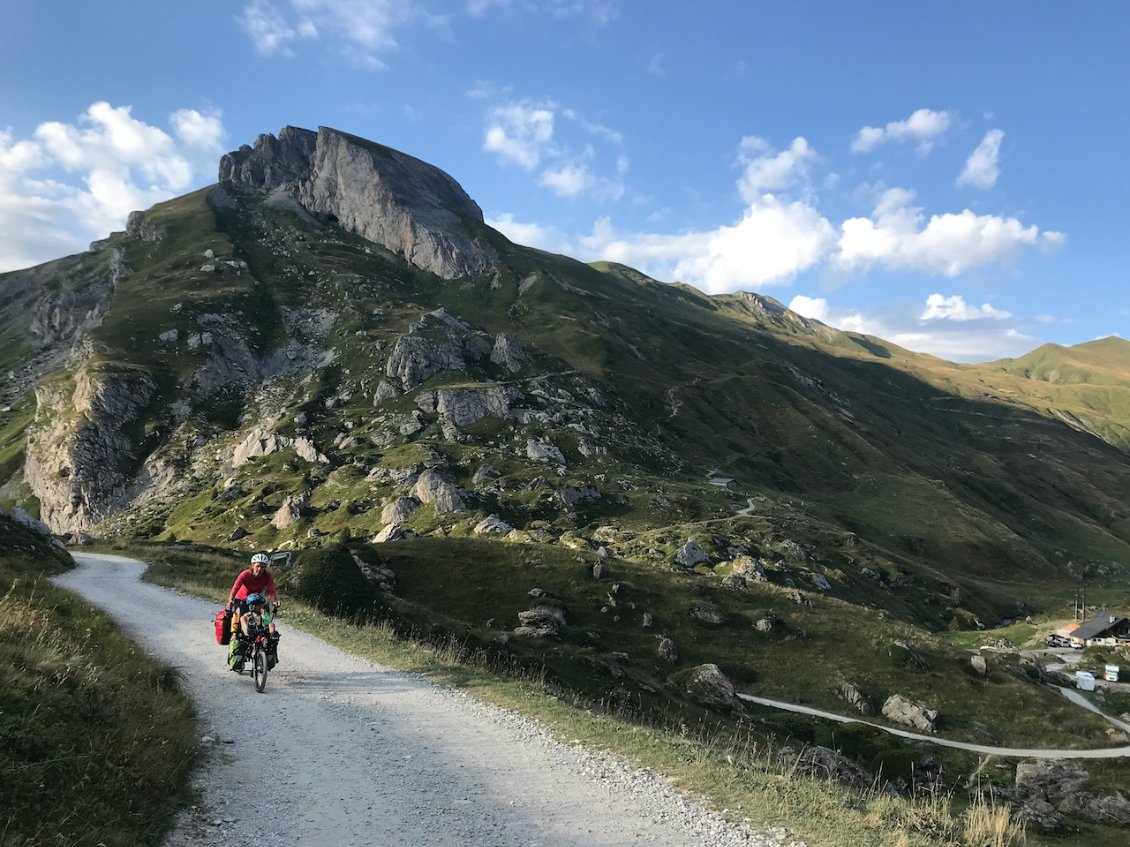 Jour 22 : ça monte encore pour dénicher le bivouac