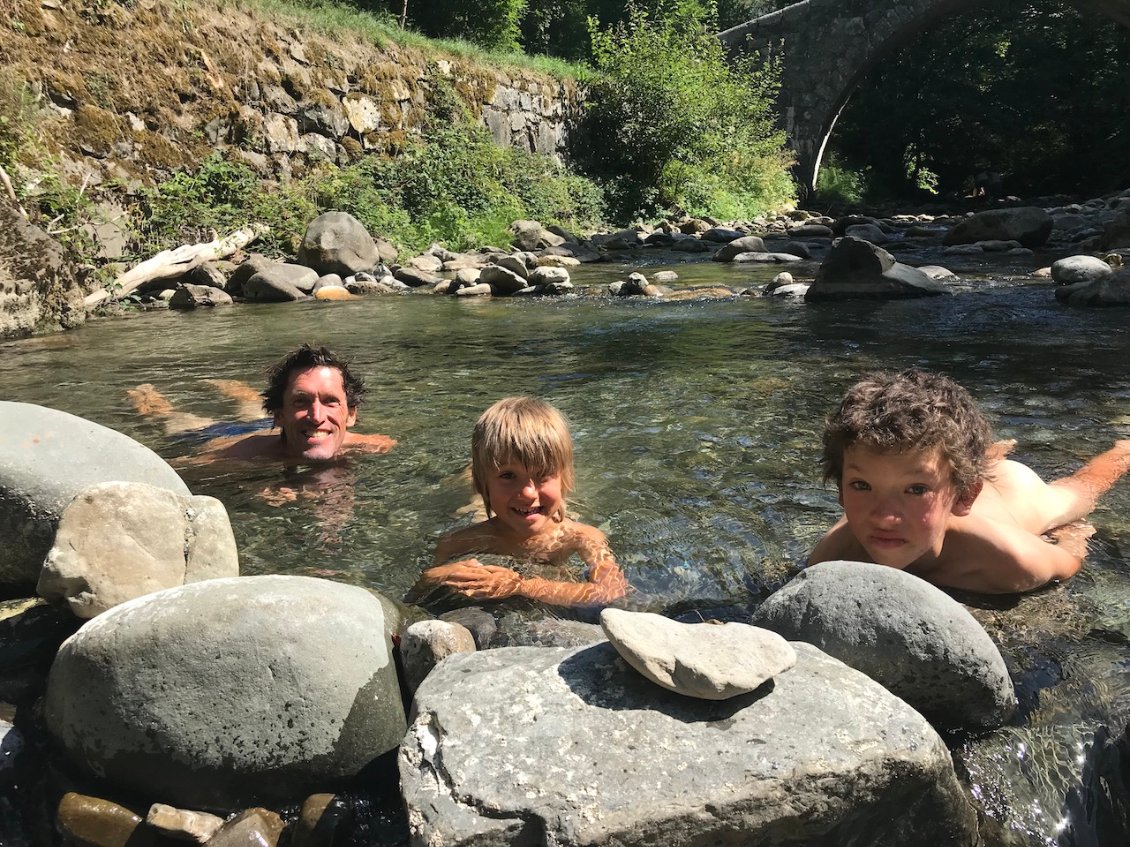 Jour 24 : baignade dans le Fier au Pont Romain de Thones