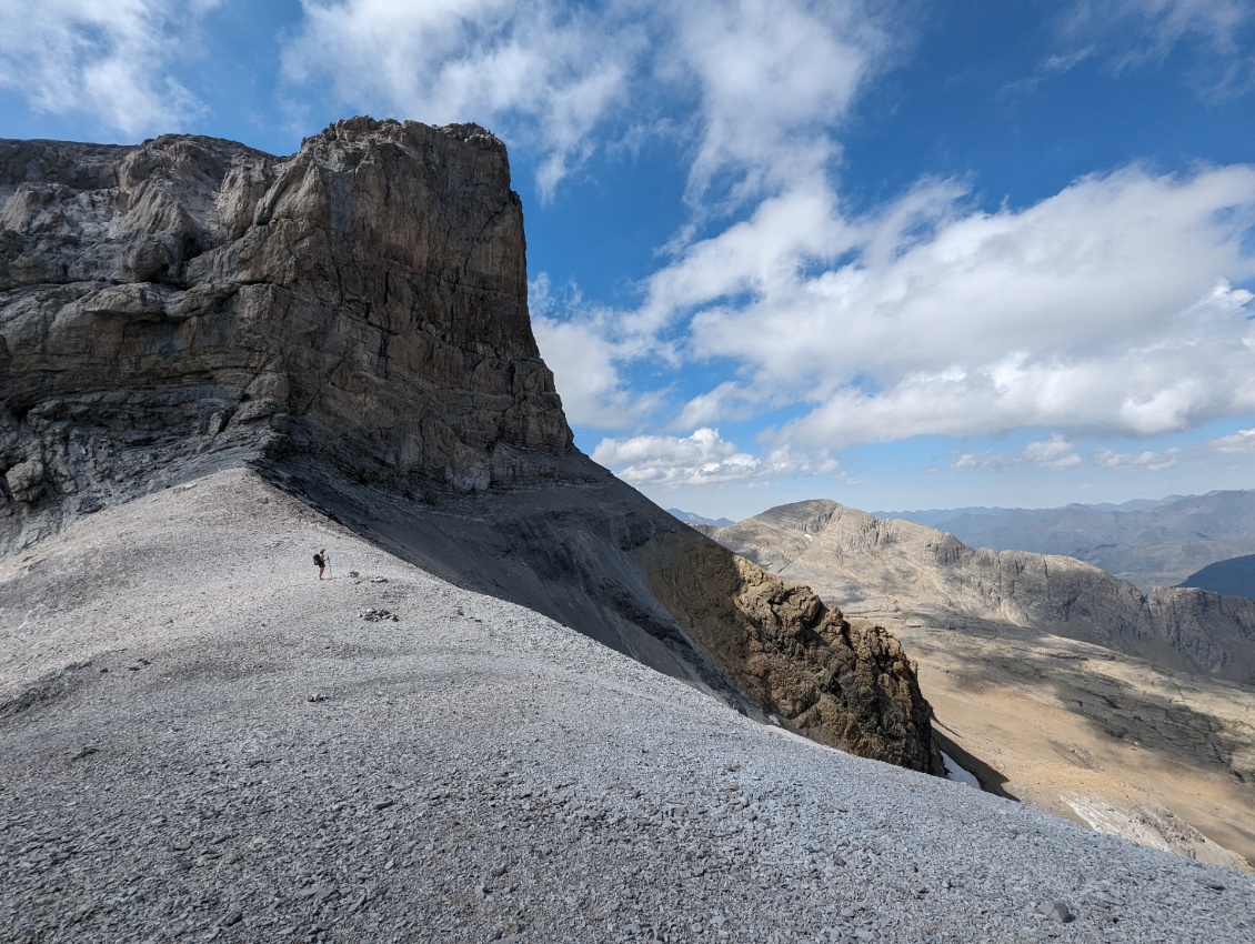 Au col du Cilindre, et au pied du Cilindre du Marboré