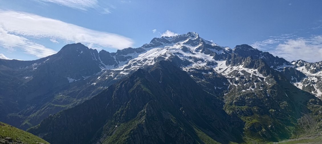 J25 - Vue imprenable sur la Cime Gélas dans le gros portage au départ du bivouac Soria Ellena