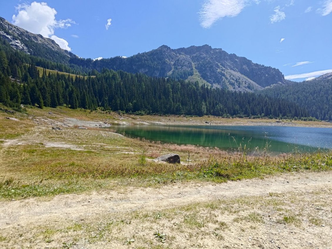 J90 - Lago Palu, après une montée éprouvant mais qui passe sur le vélo !