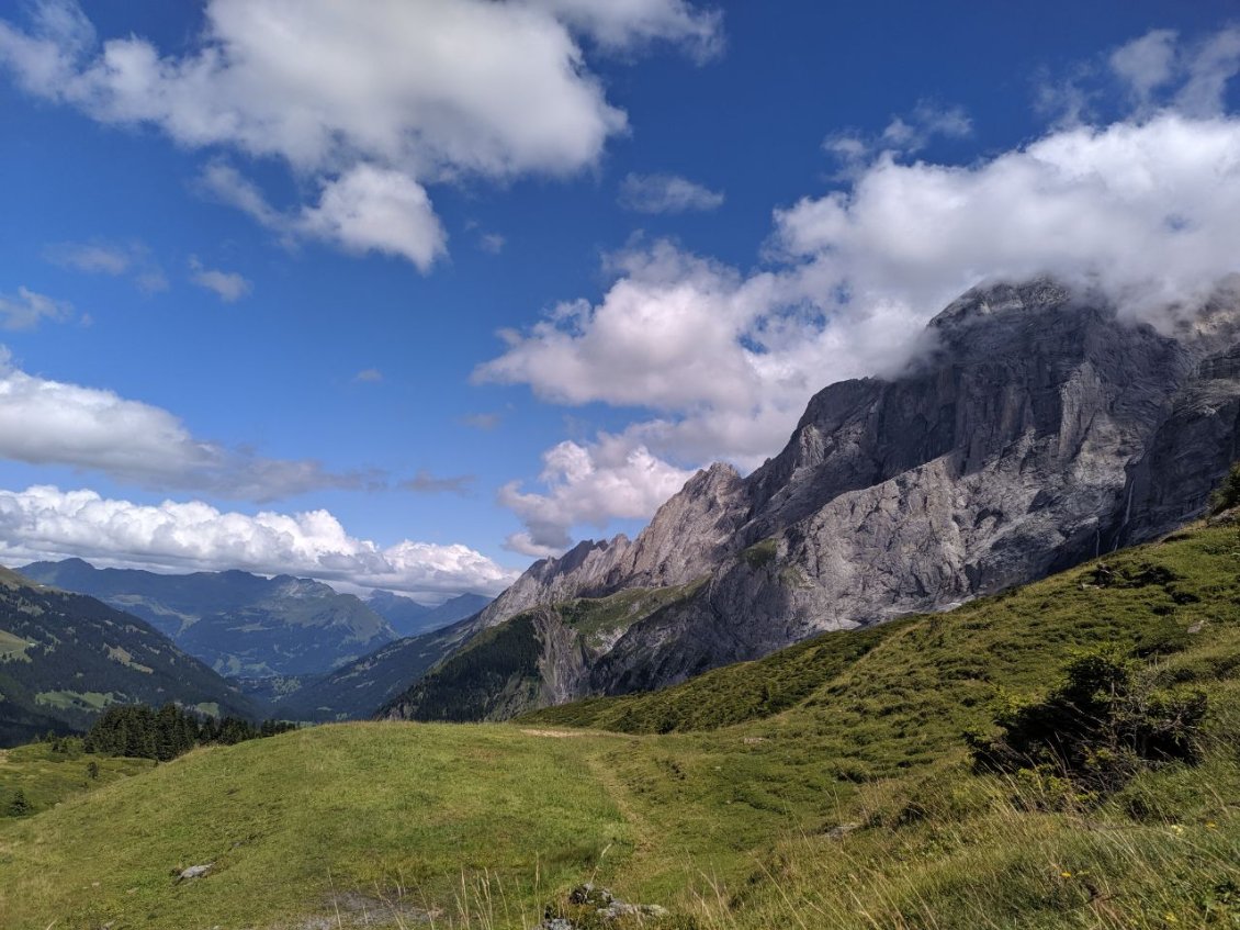 J81 - A Grosse Scheidegg, col fréquenté des cyclistes au départ de Grindelwald.