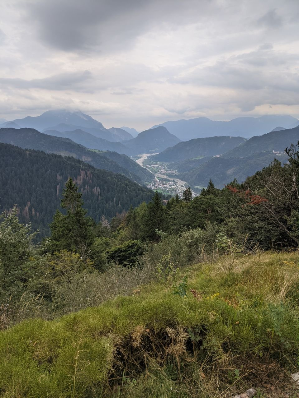 J125 - Vue sur la vallée.