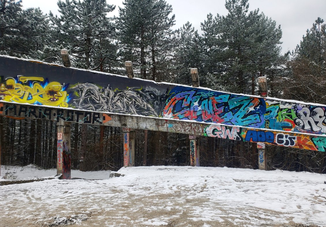 L'ancienne piste de bobsleigh, lorsque Sarajevo accueillait les jeux olympiques d'hiver en 1984.