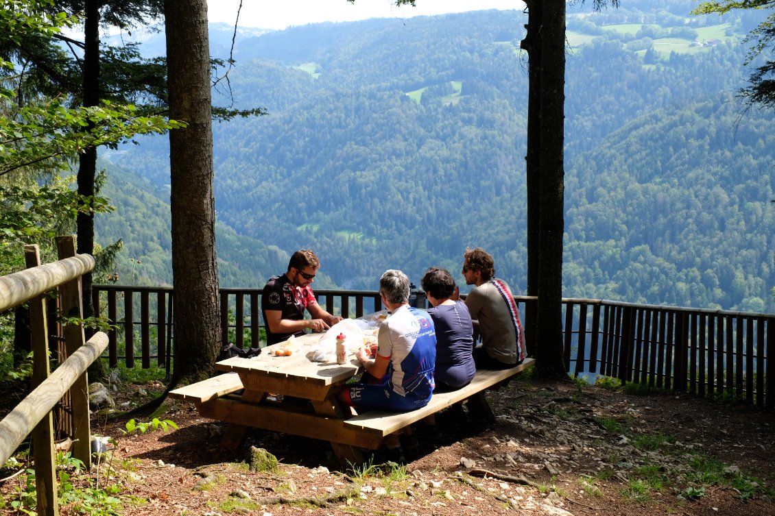 Pic-nique au belvédère de la Crampoulotte