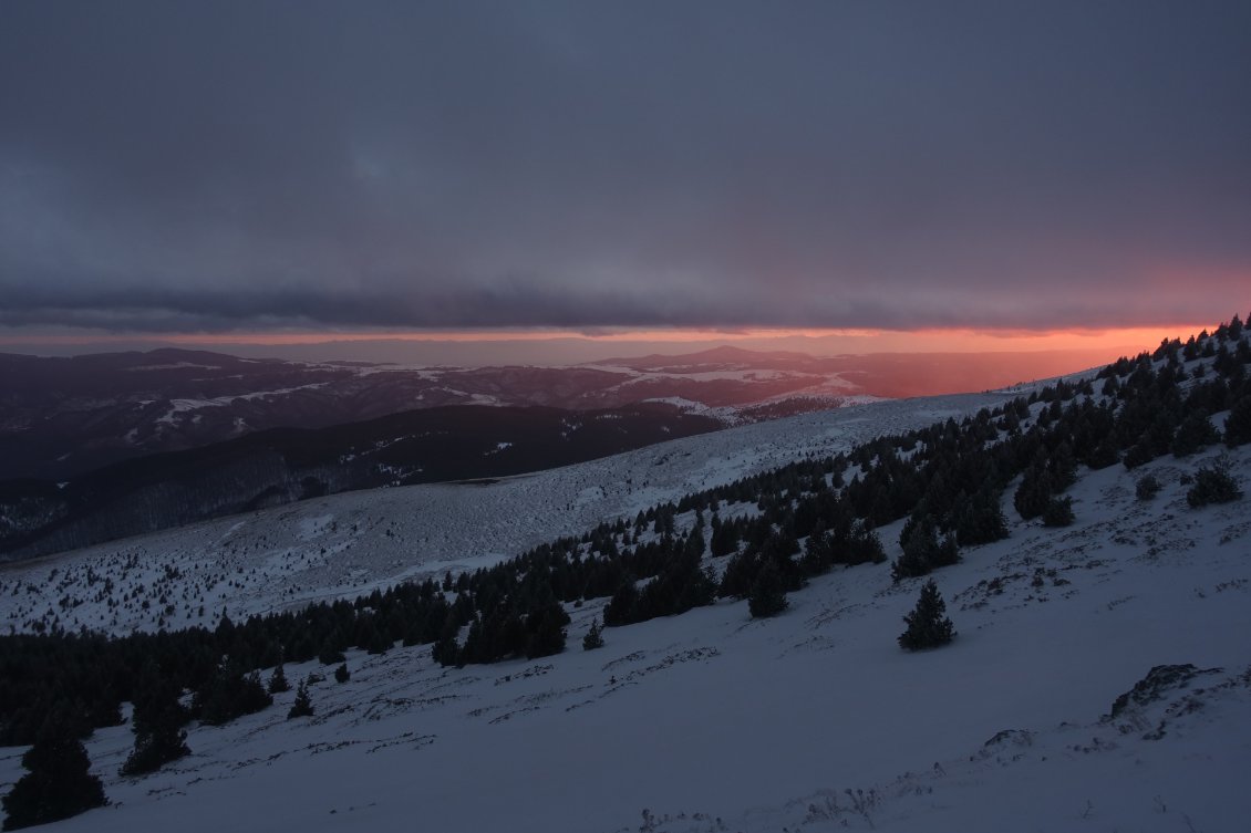 Un instant de grâce dans une journée intense. La couleur du coucher de soleil est féerique.