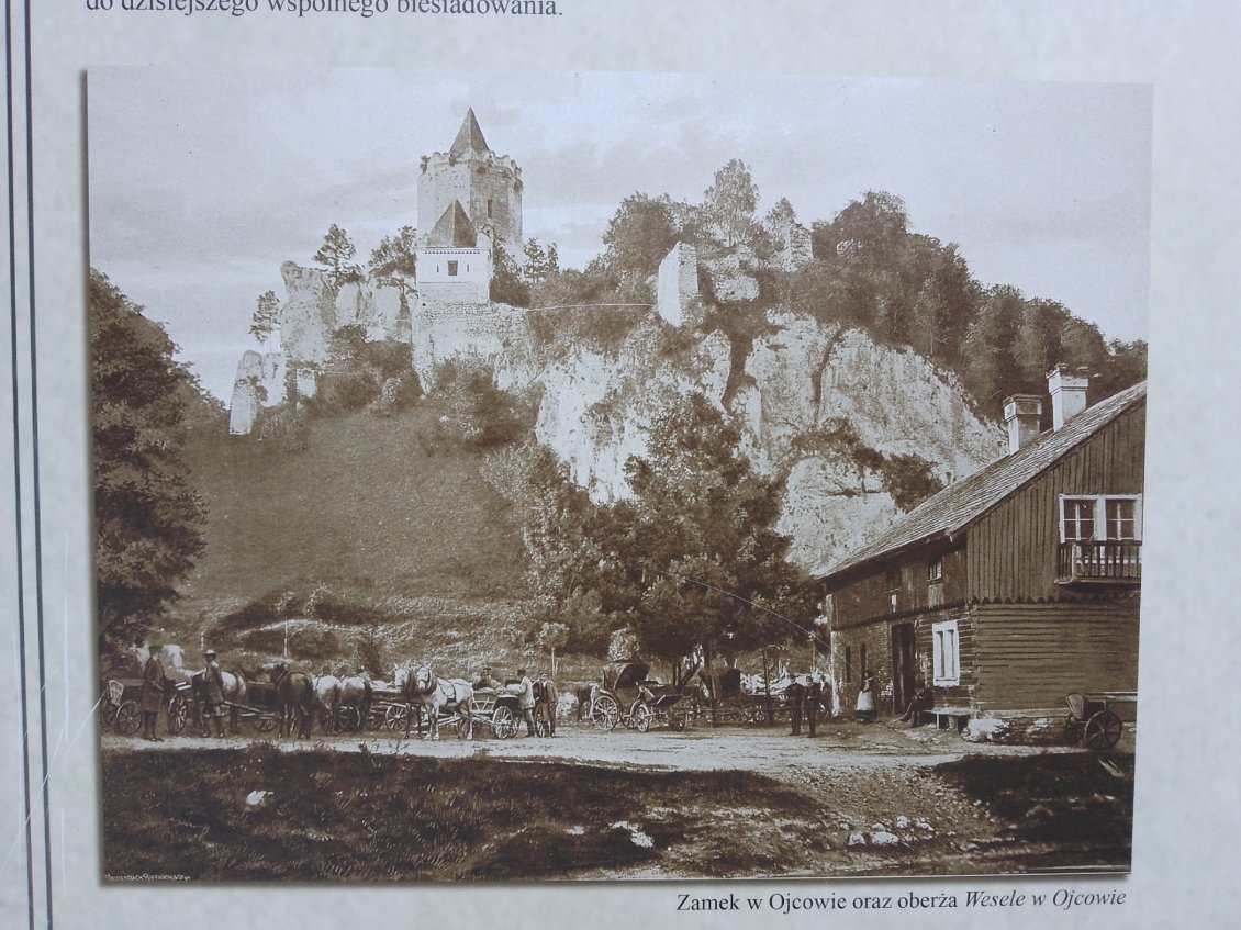 Le château d'Ojców au début du siècle.