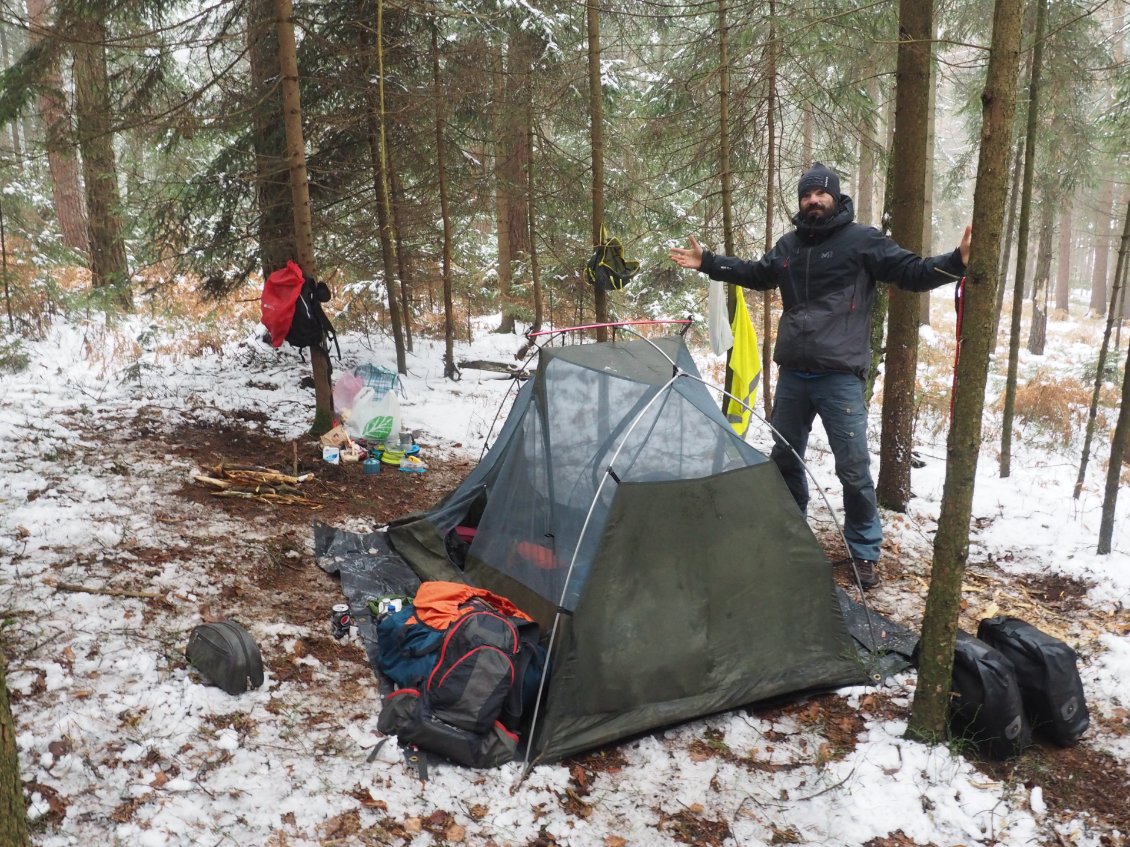 Les bivouacs se durcissent.