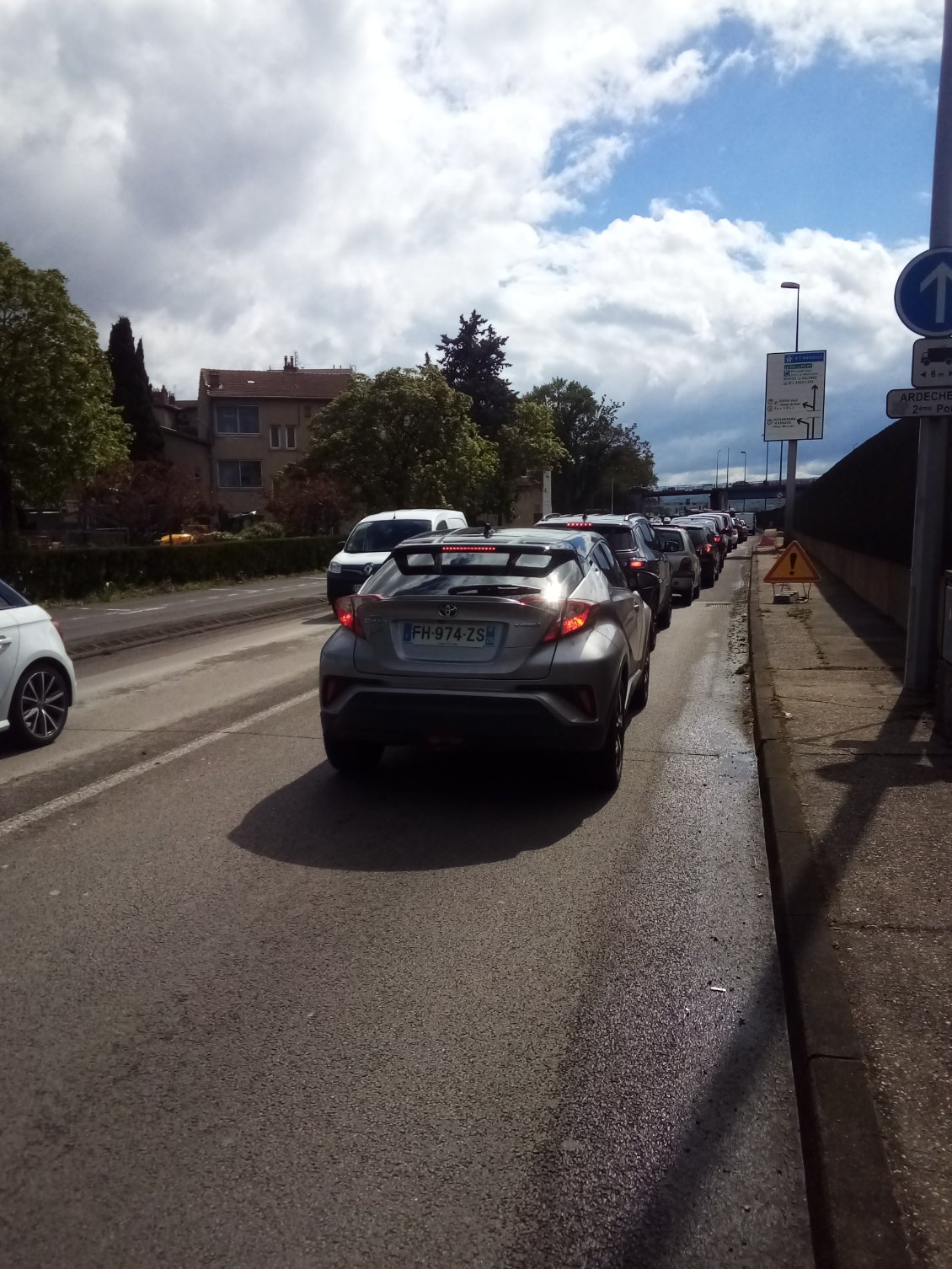 Un des plaisirs du cyclotouriste quittant les petites routes.