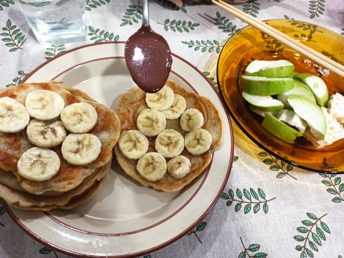 J5. Pancake à la banane (bananes écrasées dans la pâte).