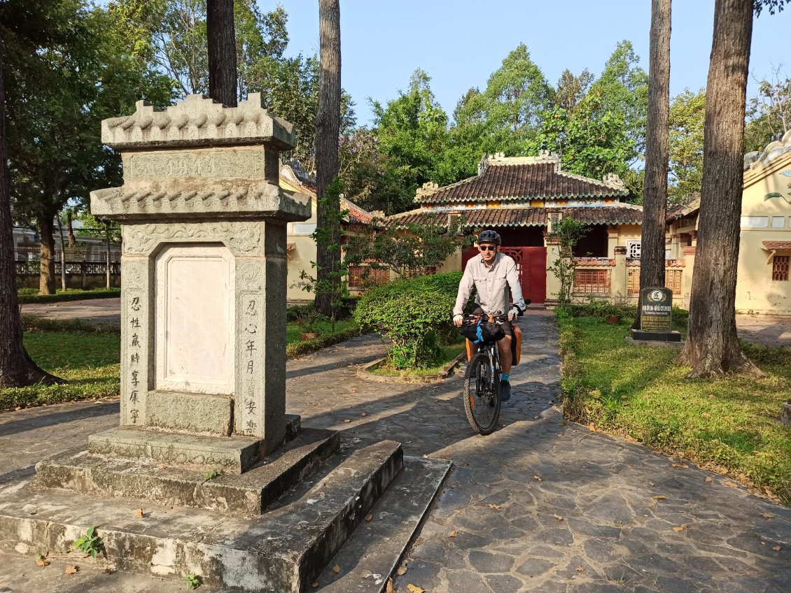 J11. Temple Van Tanh Mieu dans la ville de Vĩnh Long. Un des rares temple Confucius au sud du Vietnam.