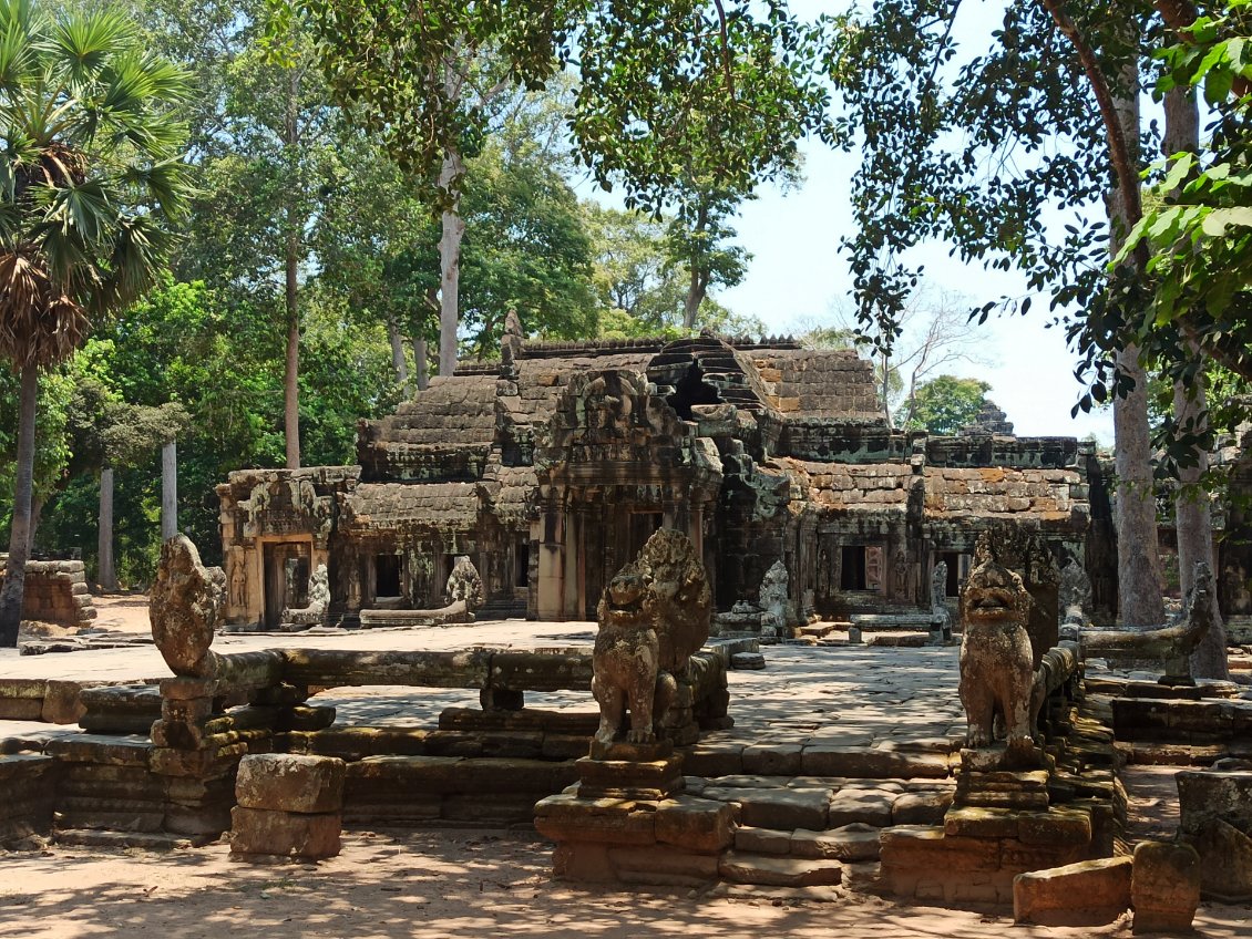 Temple de Banteyai Kdei (12-13èmes siècles).