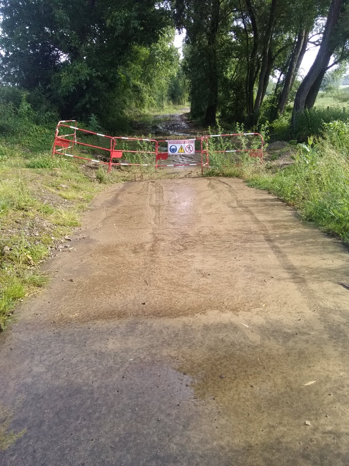 Voie verte inondée...demi tour.