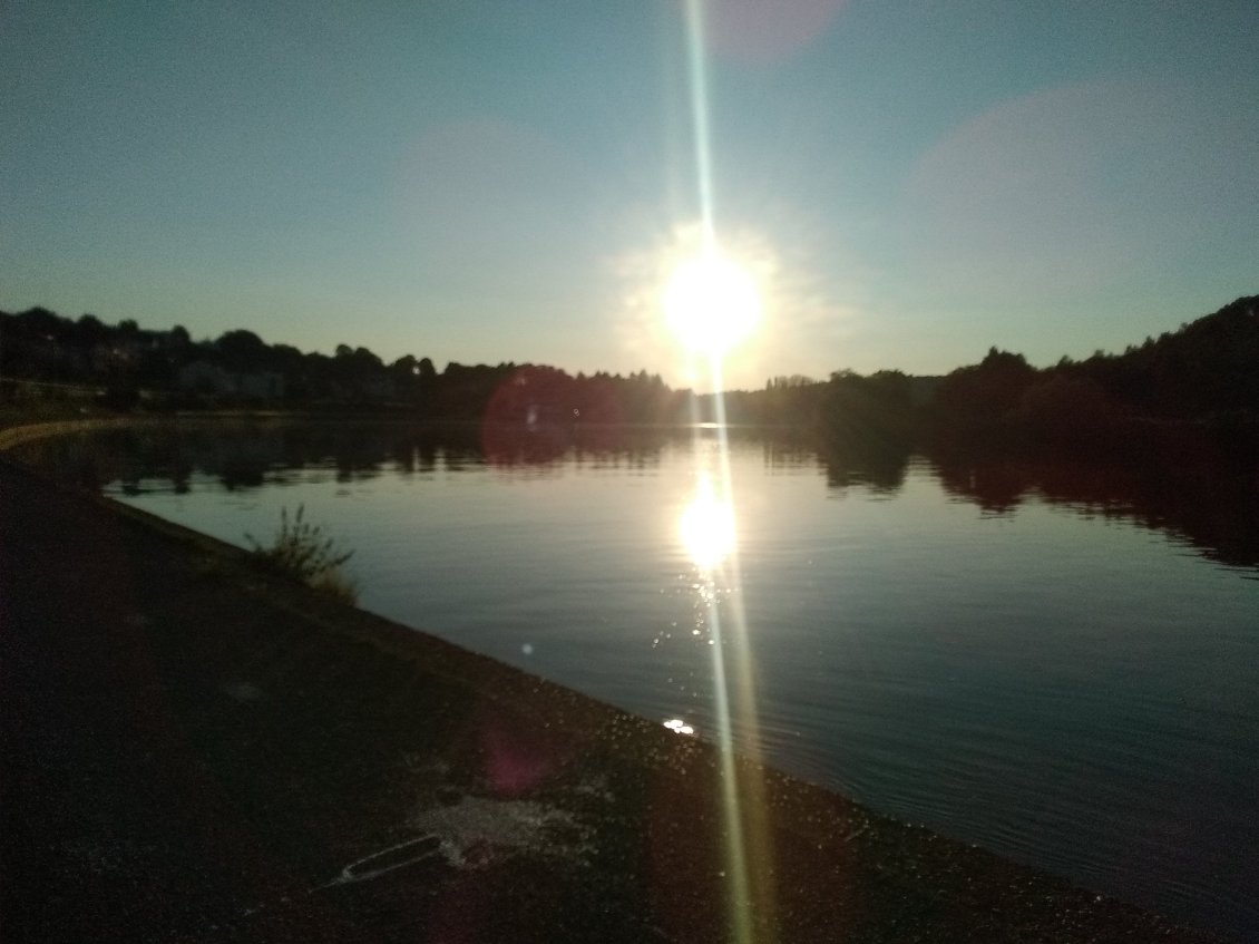 La Moselle en soirée.