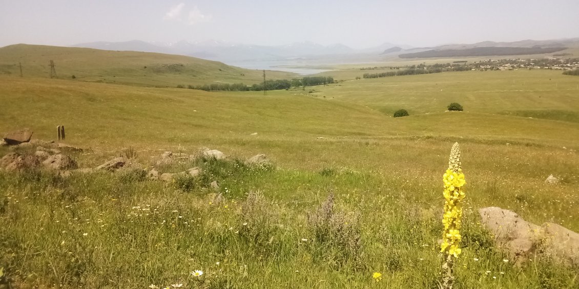 La descente sur Tsalka avec son réservoir.