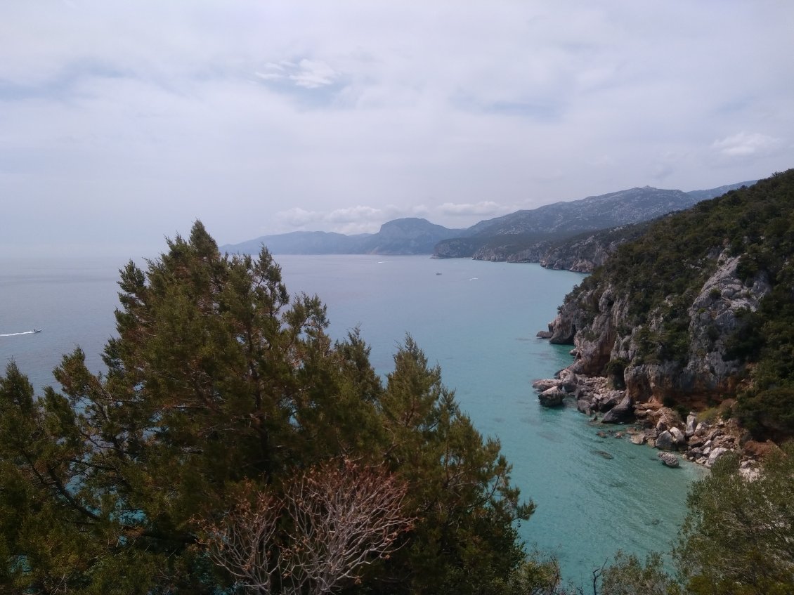 Vue du camping sur le golfe d' Orosei