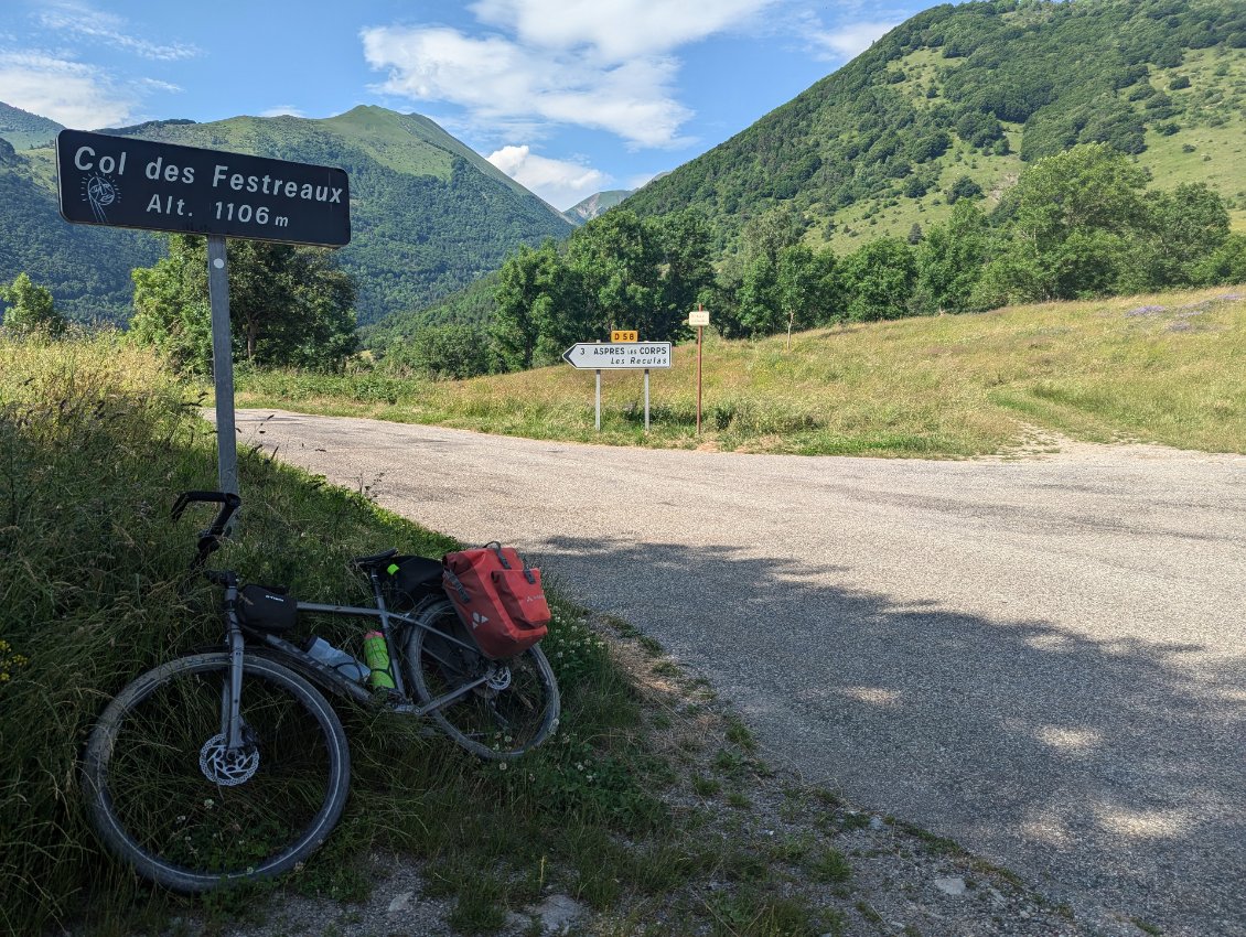 Le col des Festreaux se mérite, depuis Saint Firmin.