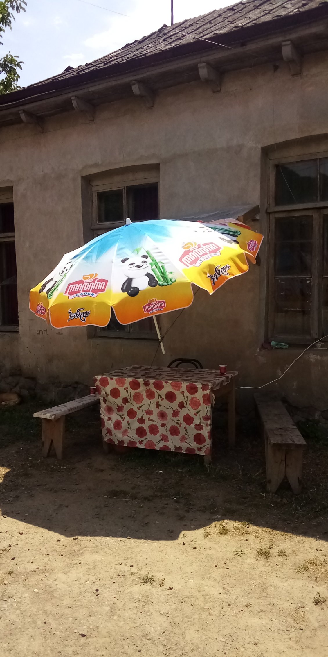 Je m'arrête pour un café en terrasse.