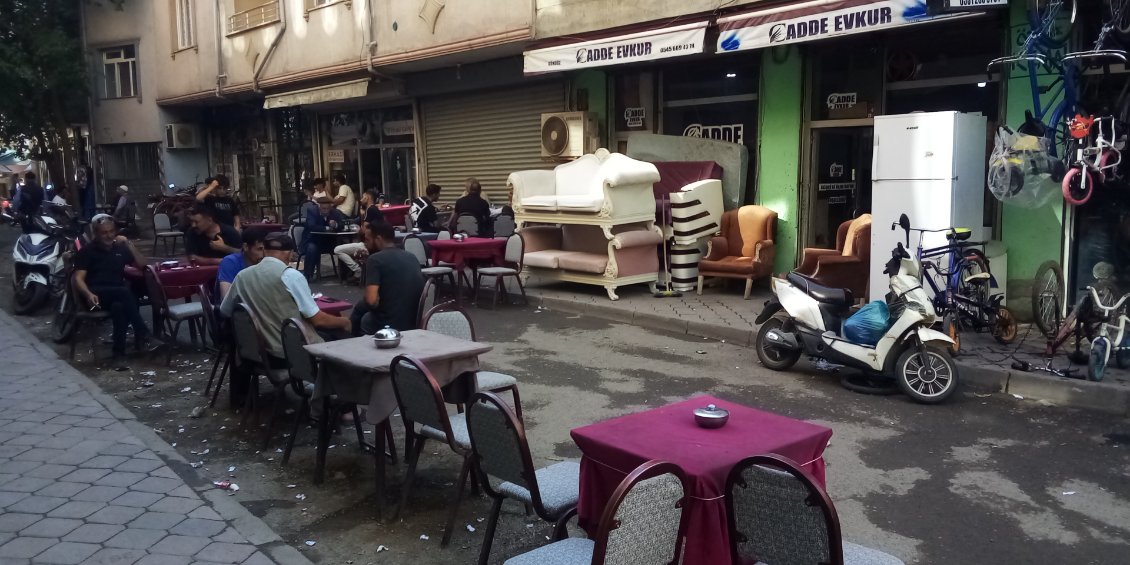 On trouve de tout à vendre dans les rues.