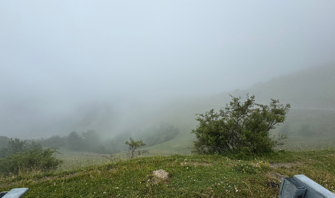 Pluie depuis le pied du col