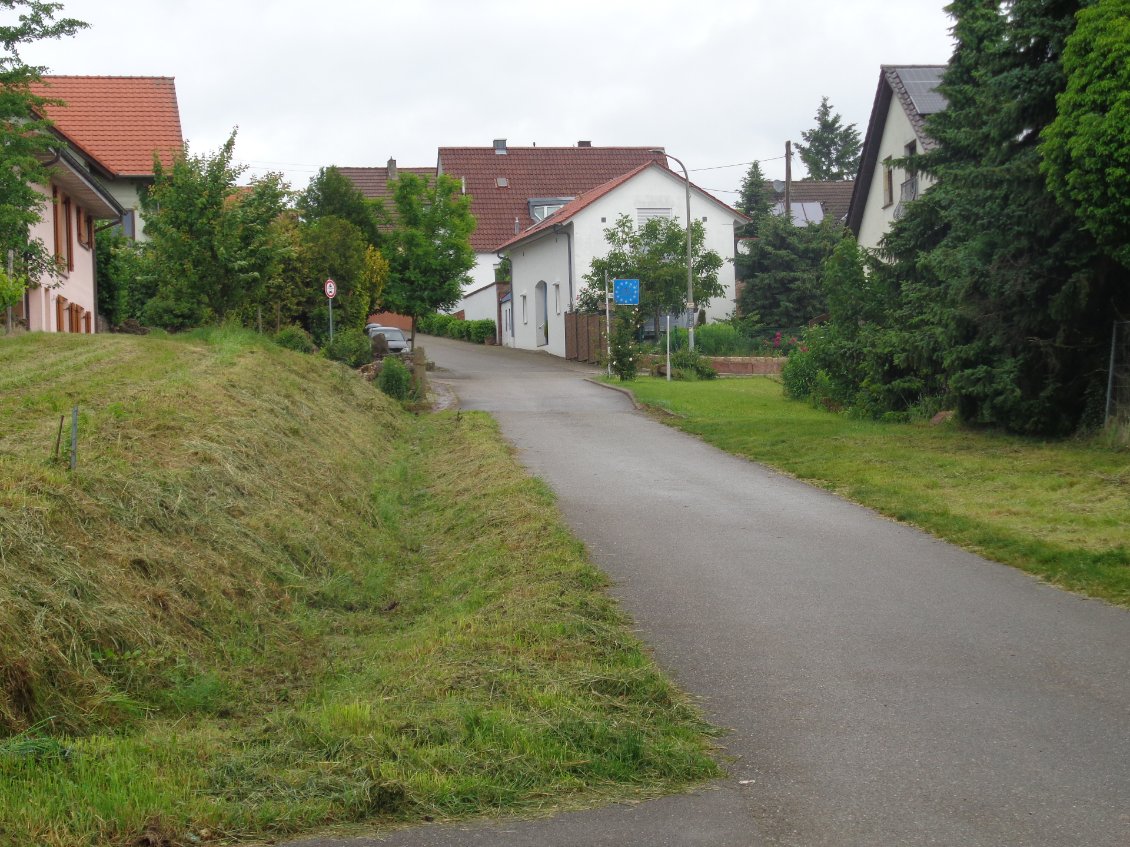 La frontière allemande à quelques mètres.