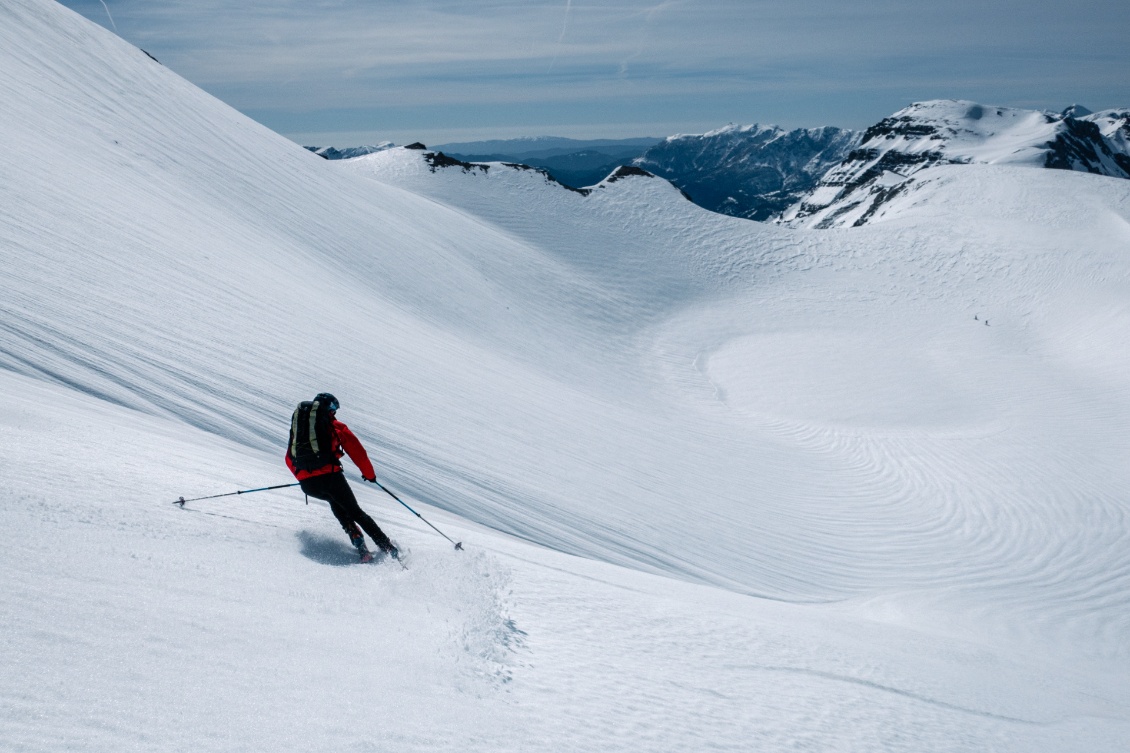 Descente vers le lac des Garrets.