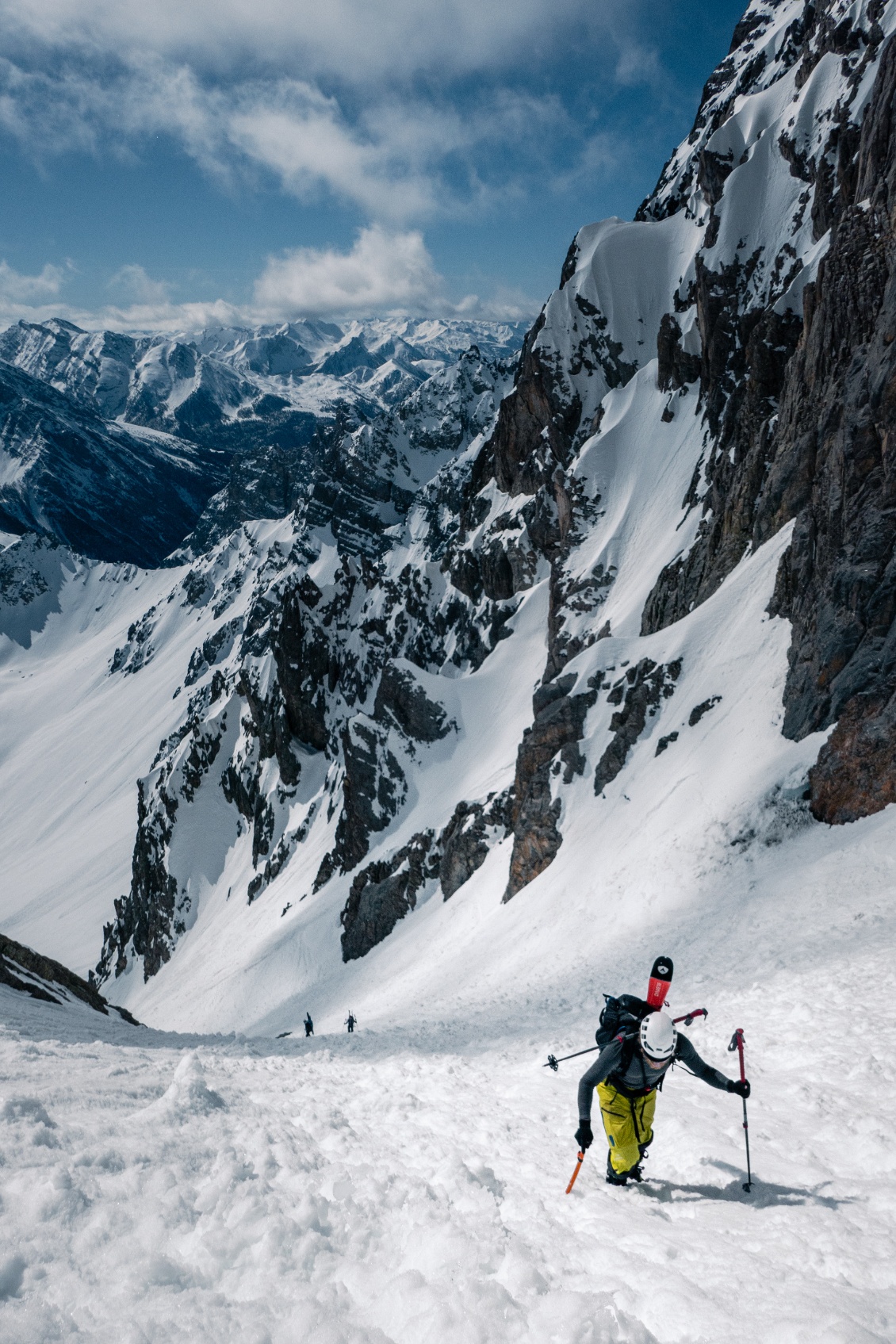 Dans le couloir en banane.