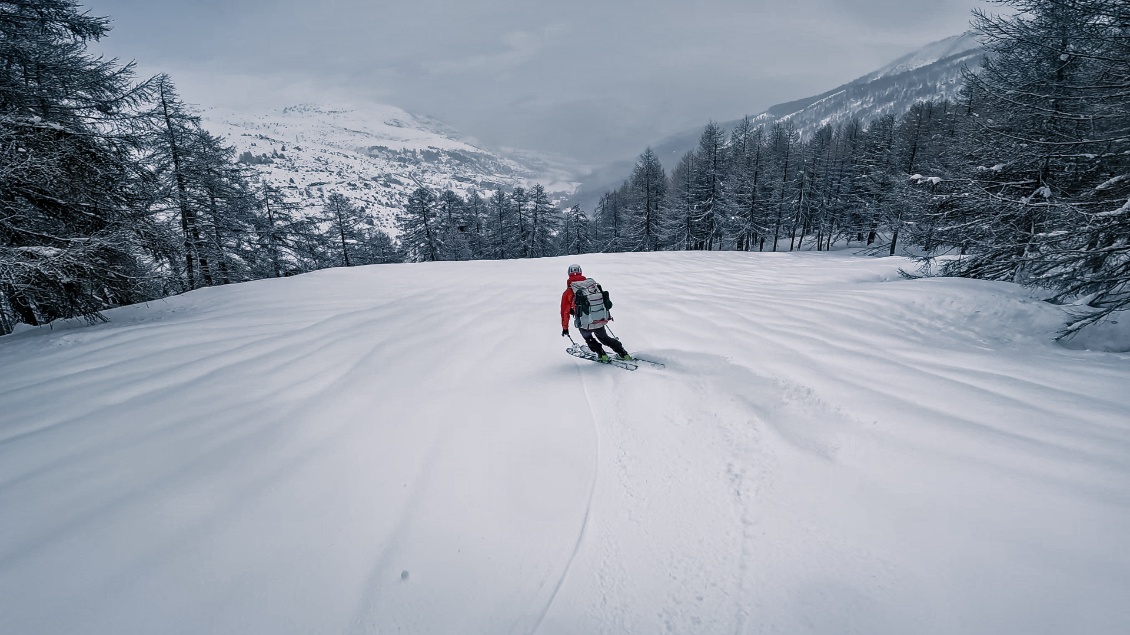 Quelques virages sympathiques. C'est l'exception et non la règle : majoritairement, c'était du ski en mode survie !