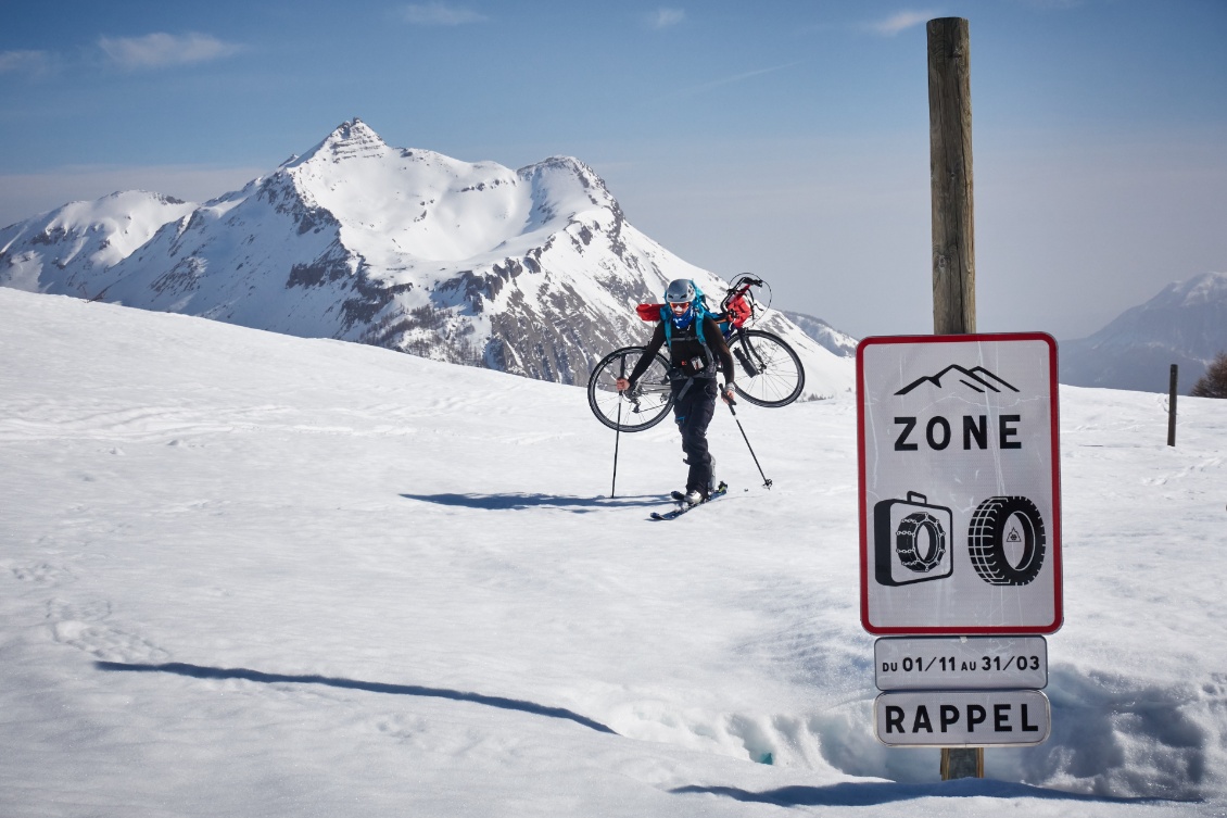 Mince, on a oublié les chaînes.
Photo par Seb Langlais.