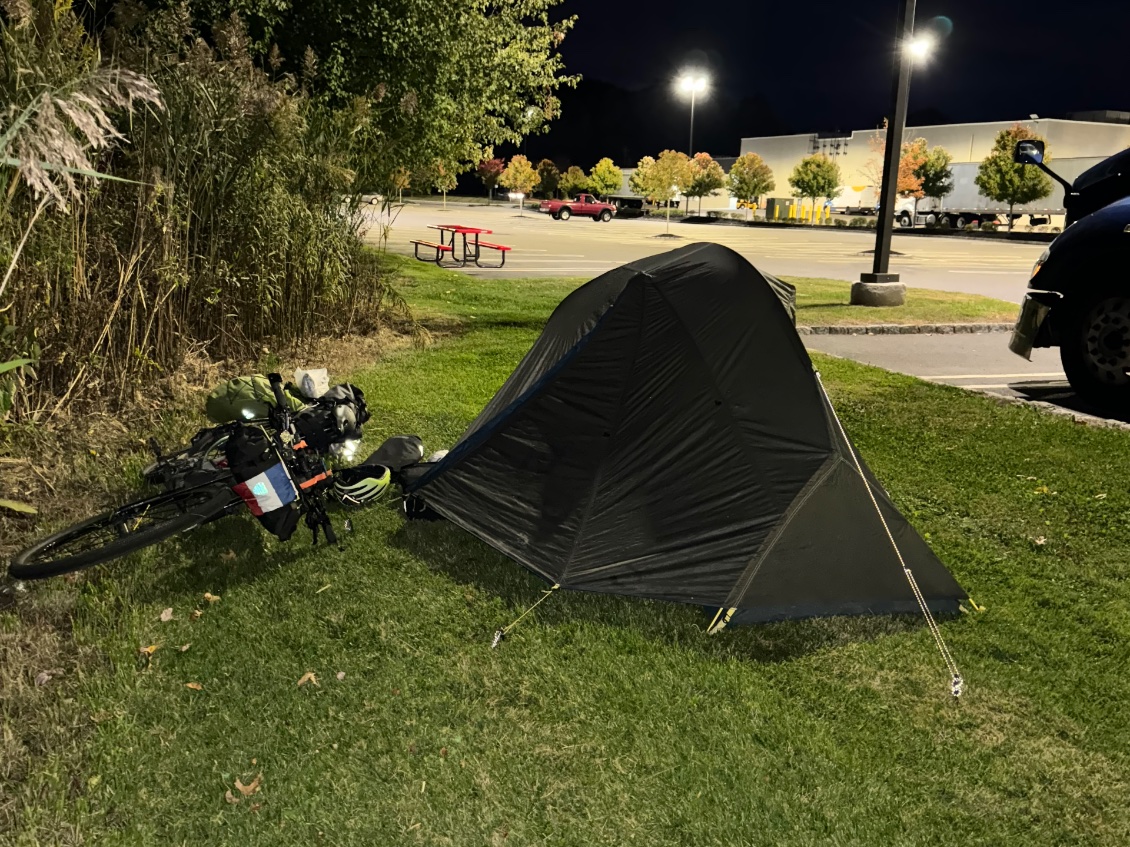 Bivouac dans une zone industrielle, un peu bruyant