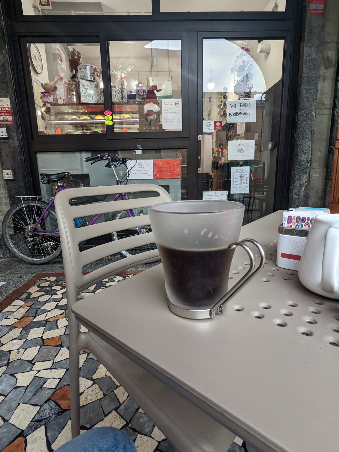 Un petit café et ça repart.