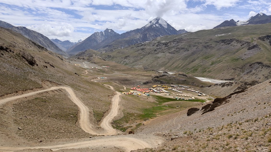 Le camp de toile, un peu avant le lac de Chandratal.