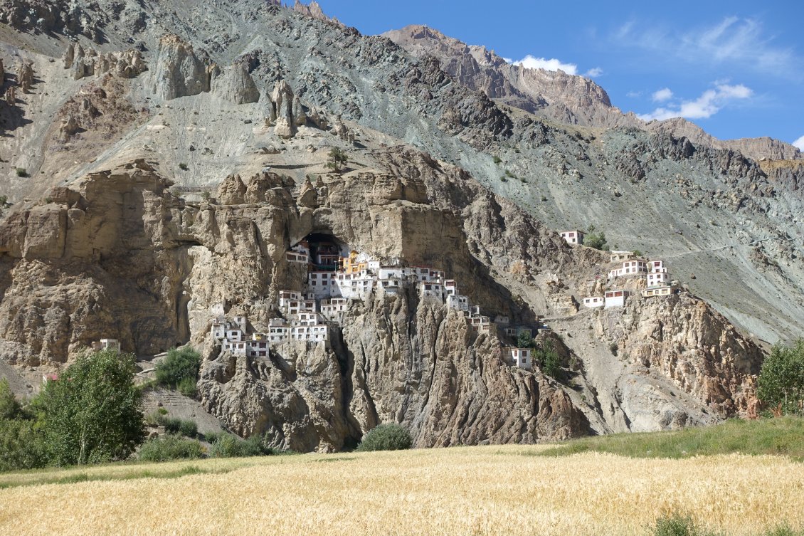 L'incroyable monastère de Phuktal, construiit à l'origine dans une grotte